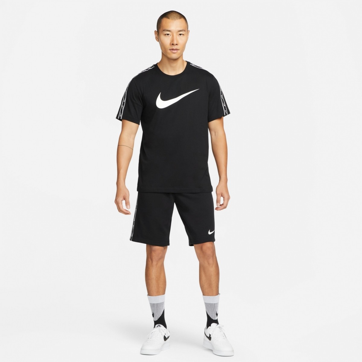 nike repeat fleece shorts black